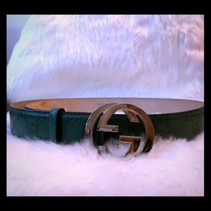 Men’s Gucci belt Interlocking g buckle.